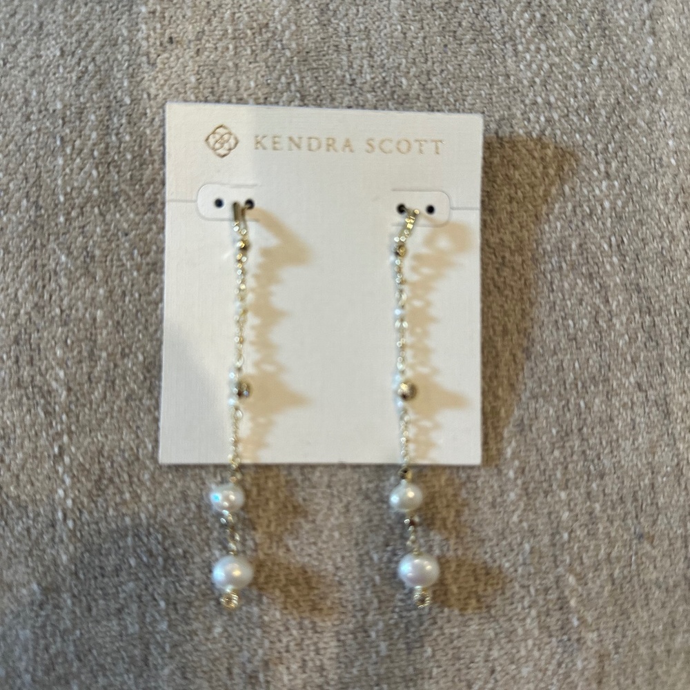 Kendra Scott Scarlett linear earrings